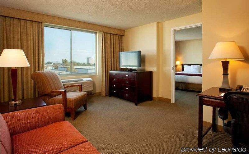 Doubletree By Hilton Los Angeles/Commerce Hotel Room photo